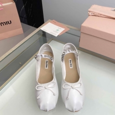 Miu Miu flat shoes